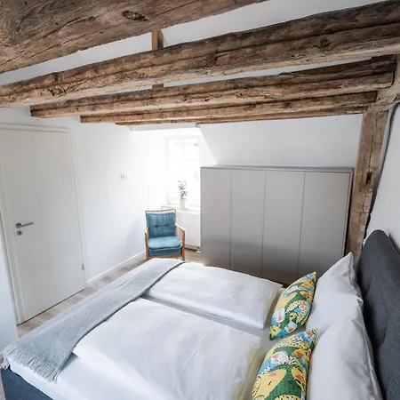 Freyzeit Haeuschen In Appartement *